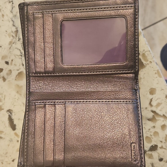 Coach Mettalic Gray Leather Tote And Wallet Set - Picture 16 of 17